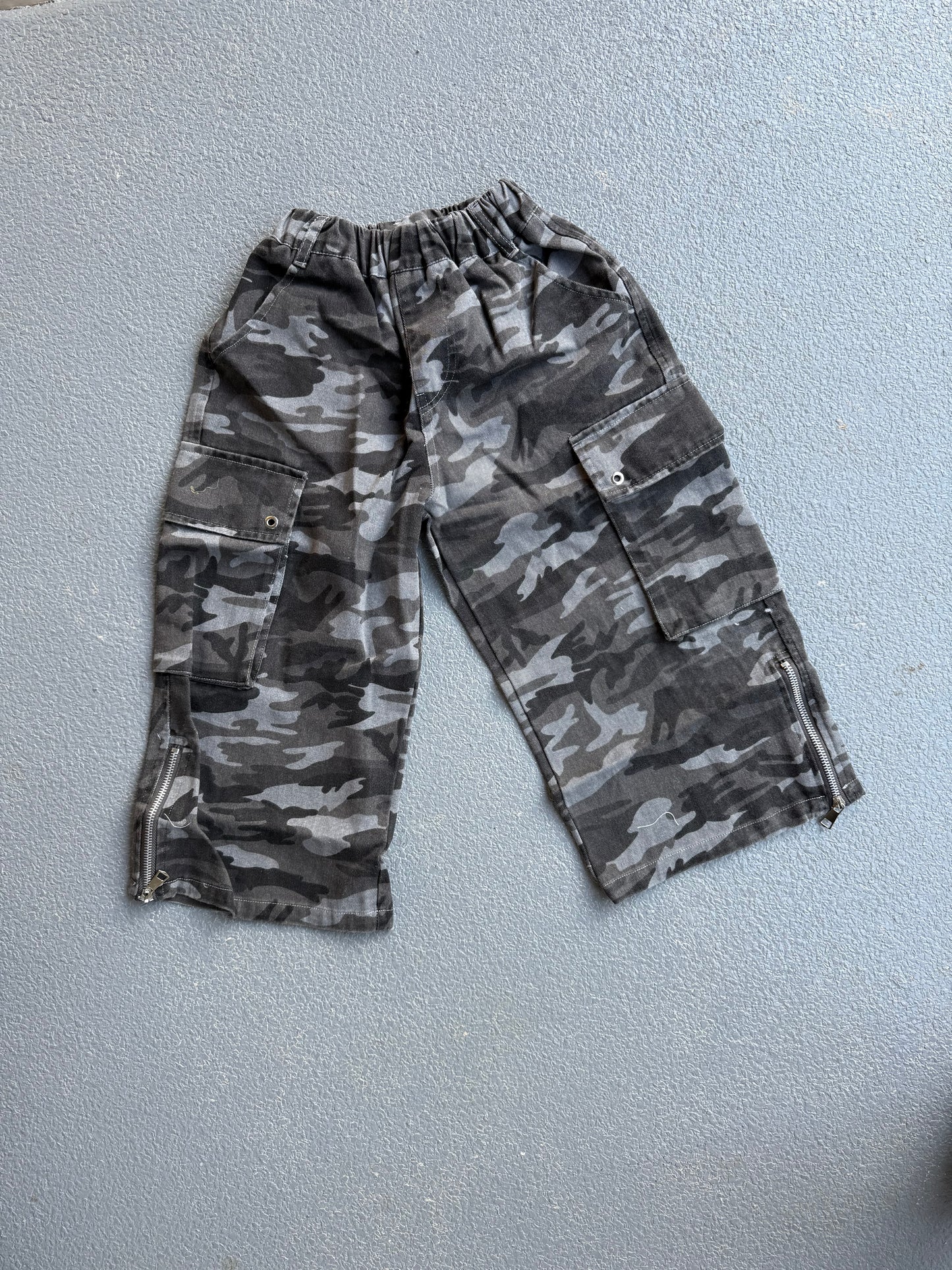 Wide Leg Zipper Camo Cargos